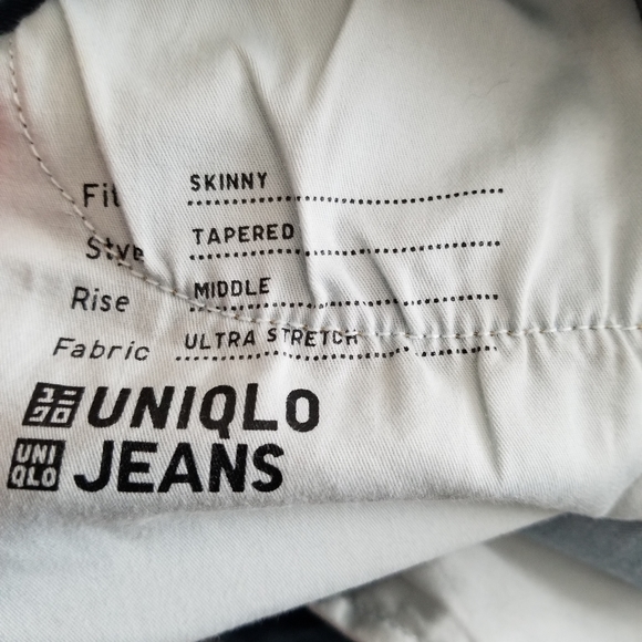 UNIQLO Tapered Jeans - Picture 7 of 7